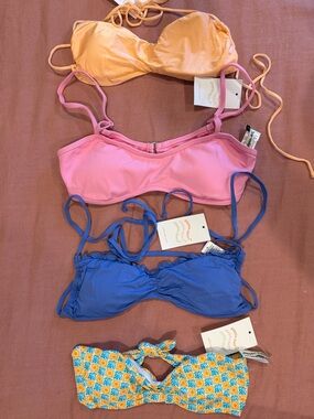 NWT Set of Four DIPPIN DAISYS Bikini Tops - Peach, Pink, Blue, Patterned Size M